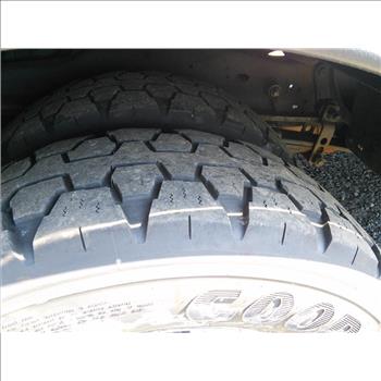 2016 Ford E450 Paratransit Bus (Hartford, CT 06114)