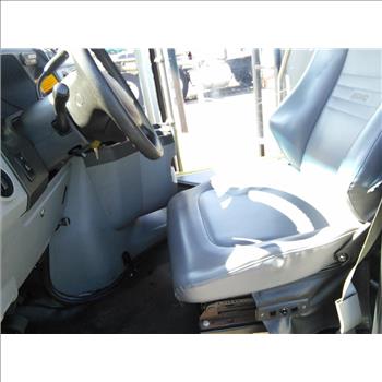 2016 Ford E450 Paratransit Bus (Hartford, CT 06114)