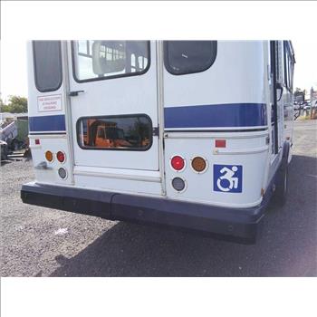 2016 Ford E450 Paratransit Bus (Hartford, CT 06114)