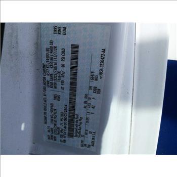 2016 Ford E450 Paratransit Bus (Hartford, CT 06114)