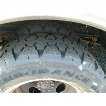 2016 Ford E450 Paratransit Bus (Hartford, CT 06114)