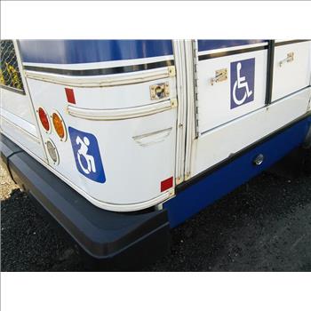 2016 Ford E450 Paratransit Bus (Hartford, CT 06114)