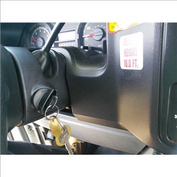 2016 Ford E450 Paratransit Bus (Hartford, CT 06114)