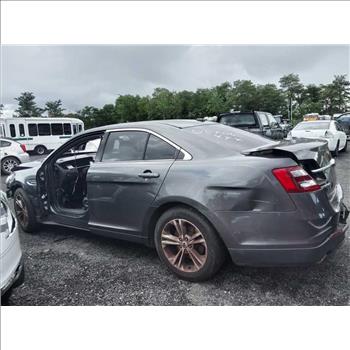2016 Ford Taurus (Brooklyn, NY 11214)