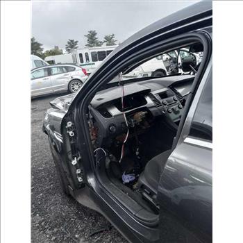 2016 Ford Taurus (Brooklyn, NY 11214)