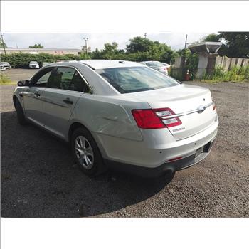 2016 Ford Taurus (Hartford, CT 06114)