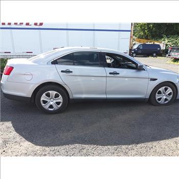2016 Ford Taurus (Hartford, CT 06114)