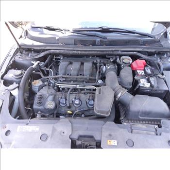 2016 Ford Taurus (Hartford, CT 06114)