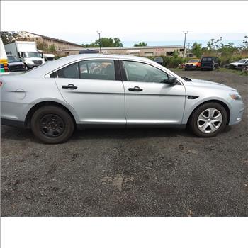 2016 Ford Taurus (Hartford, CT 06114)