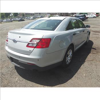 2016 Ford Taurus (Hartford, CT 06114)