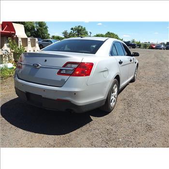 2016 Ford Taurus (Hartford, CT 06114)