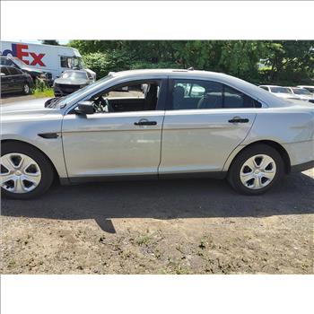 2016 Ford Taurus (Hartford, CT 06114)