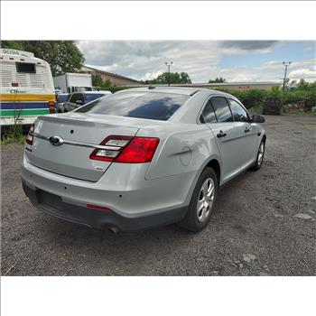 2016 Ford Taurus (Hartford, CT 06114)