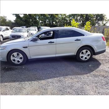 2016 Ford Taurus (Hartford, CT 06114)