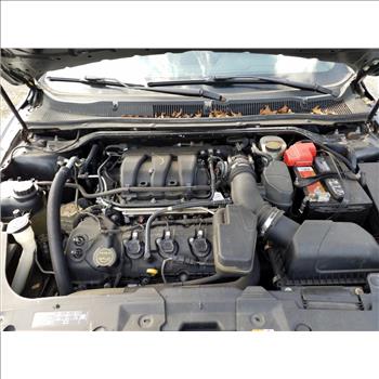 2016 Ford Taurus (Hartford, CT 06114)