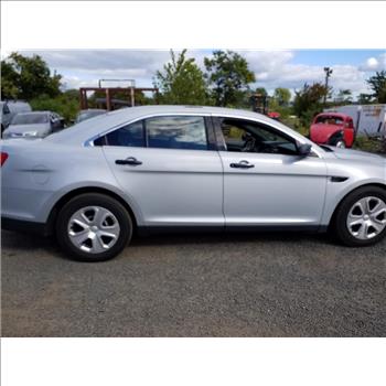 2016 Ford Taurus (Hartford, CT 06114)