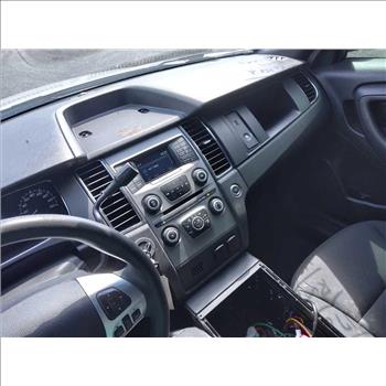 2016 Ford Taurus (Hartford, CT 06114)