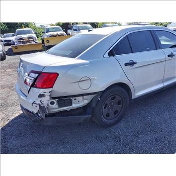2016 Ford Taurus (Hartford, CT 06114)