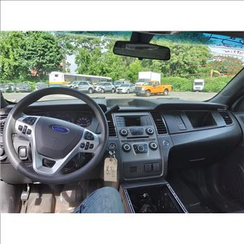 2016 Ford Taurus (Hartford, CT 06114)