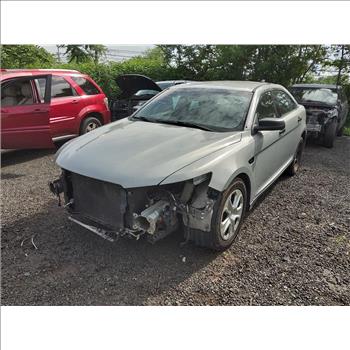 2016 Ford Taurus (Hartford, CT 06114)