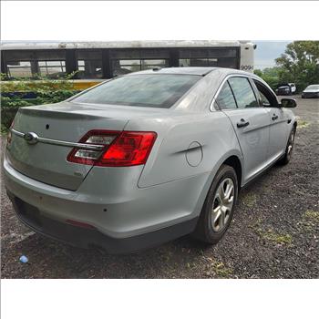 2016 Ford Taurus (Hartford, CT 06114)