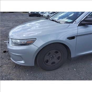 2016 Ford Taurus (Hartford, CT 06114)