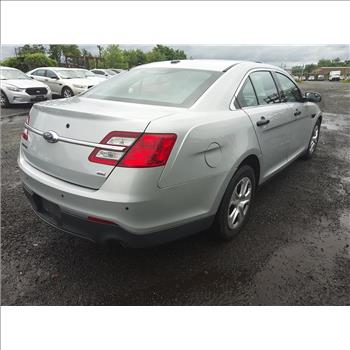 2016 Ford Taurus (Hartford, CT 06114)