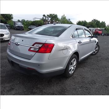 2016 Ford Taurus (Hartford, CT 06114)