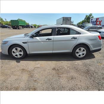 2016 Ford Taurus (Hartford, CT 06114)