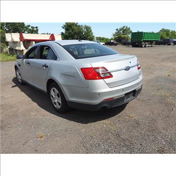 2016 Ford Taurus (Hartford, CT 06114)