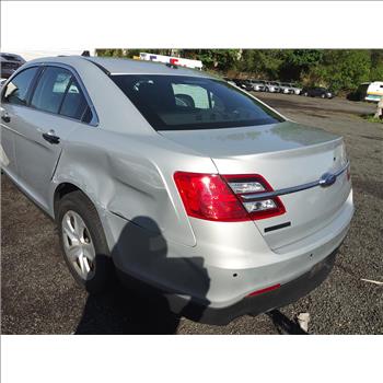 2016 Ford Taurus (Hartford, CT 06114)