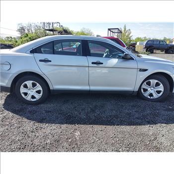 2016 Ford Taurus (Hartford, CT 06114)
