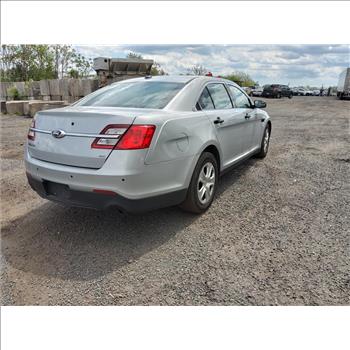 2016 Ford Taurus (Hartford, CT 06114)