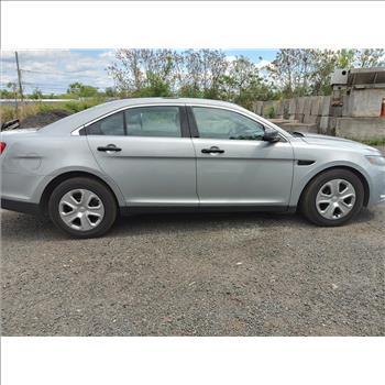 2016 Ford Taurus (Hartford, CT 06114)