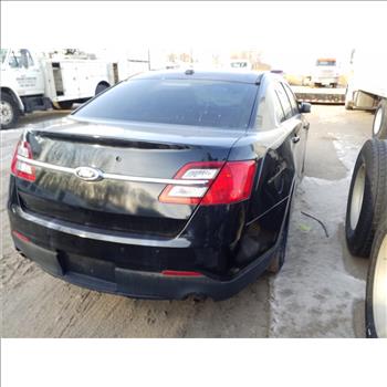 2016 Ford Taurus (Staten Island, NY 10309)