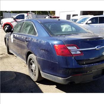 2016 Ford Taurus (Staten Island, NY 10309)