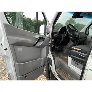 2016 Freightliner Sprinter (Staten Island, NY 10309)