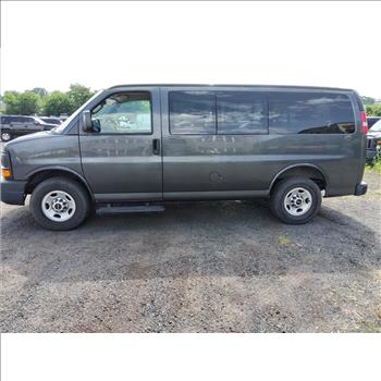 2016 GMC Savana (Hartford, CT 06114)