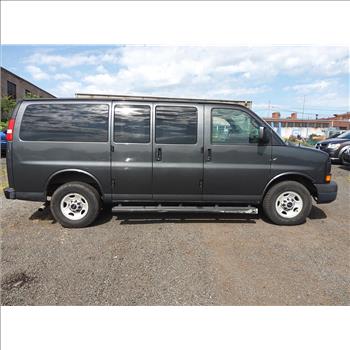 2016 GMC Savana (Hartford, CT 06114)