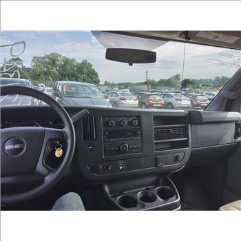 2016 GMC Savana (Hartford, CT 06114)