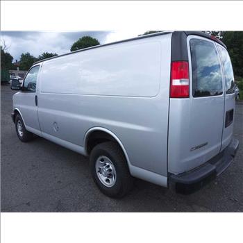 2017 Chevrolet Express (Hartford, CT 06114)