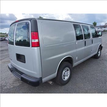 2017 Chevrolet Express (Hartford, CT 06114)