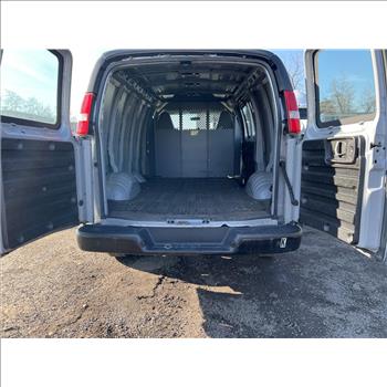 2017 Chevrolet Express (Hartford, CT 06114)