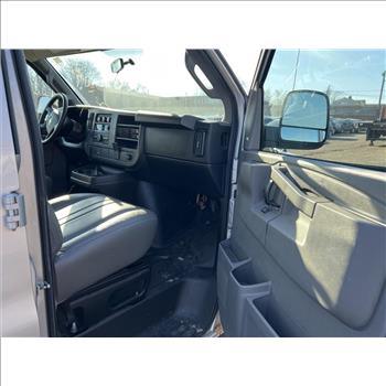 2017 Chevrolet Express (Hartford, CT 06114)