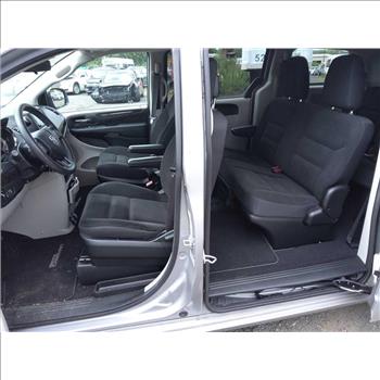 2017 Dodge Grand Caravan (Hartford, CT 06114)