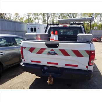 2017 Ford F150 (Staten Island, NY 10309)