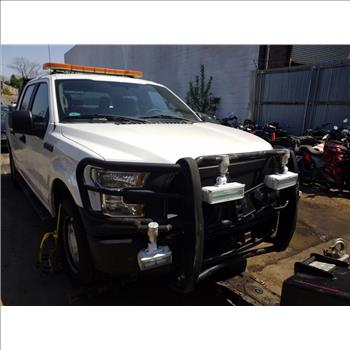 2017 Ford F150 (Staten Island, NY 10309)