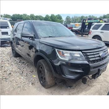 2017 Ford Interceptor (Staten Island, NY 10309)