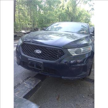 2017 Ford Taurus (Staten Island, NY 10309)