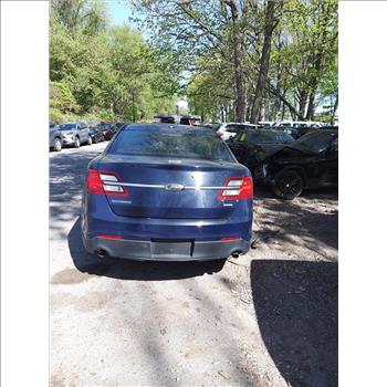 2017 Ford Taurus (Staten Island, NY 10309)